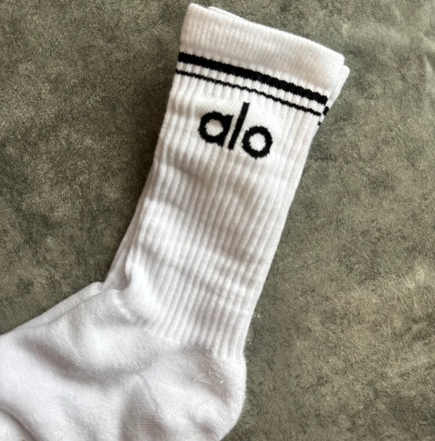 「来年こそ運動始めたい!」を叶える最強ウェア!韓国上陸で注目のALO!初心者におすすめ3選_6