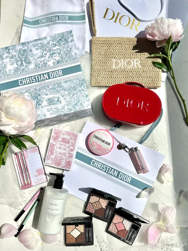 Dior クリスチャン・ディオール プラチナ会員バースデーギフト ほぼ未使用 保管品 Dior クリスチャンディオール トートバッグ