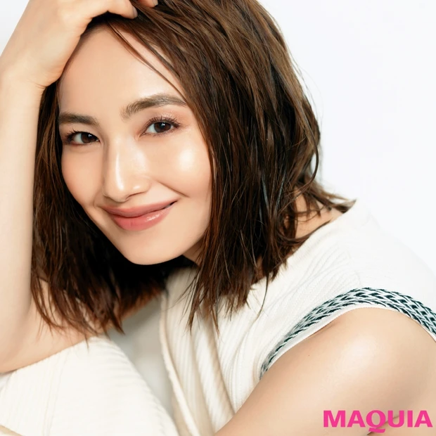 余白を活かして小顔&デカ目見せ！ 林 由香里さんの骨格激変メイクをレクチ…