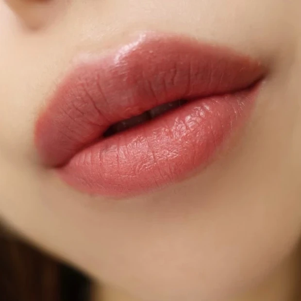 NARS パワーマット リップスティック スウォッチ