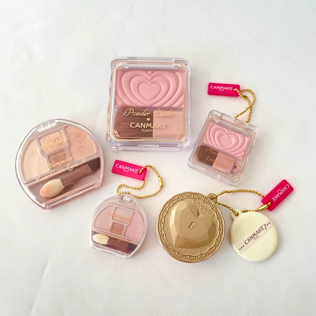 キャンメイク　コスメガチャ　第３弾　レビュー　