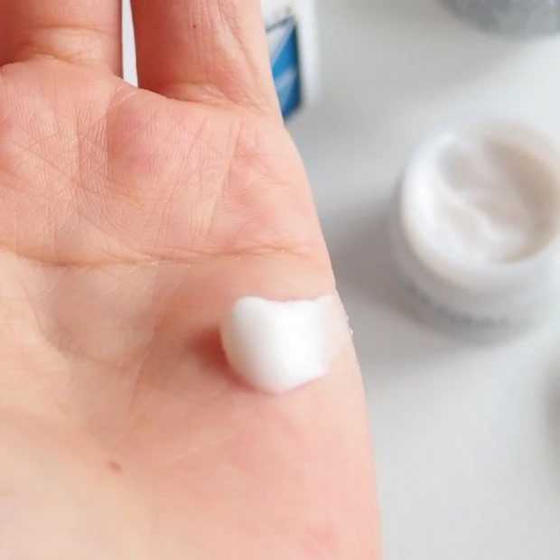 「コンフォーティング バリアマスク」のテクスチャー