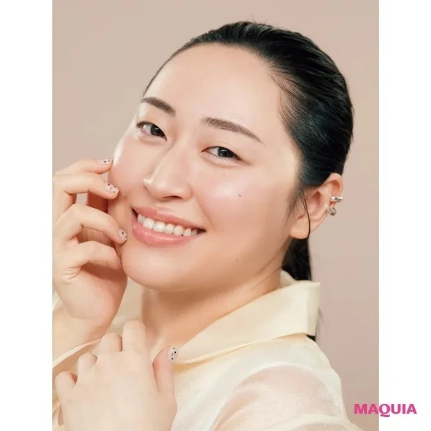 【丸山 礼さんのこだわりスキンケア】どこから見てもツヤツヤ“卵肌”の丸山礼さん