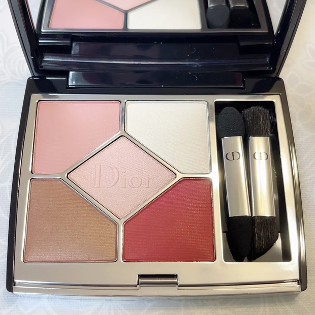 Dior サンク クルール クチュール 709の寄り