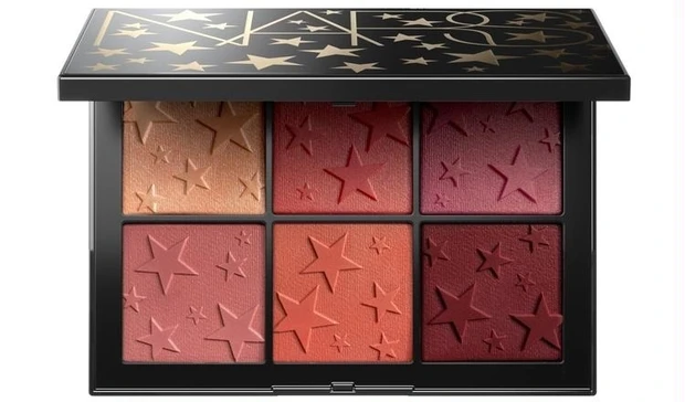 【7位】NARSは星の特別パッケージと人気シェードのミニサイズが登場【クリスマスコフレ&限定品2022】