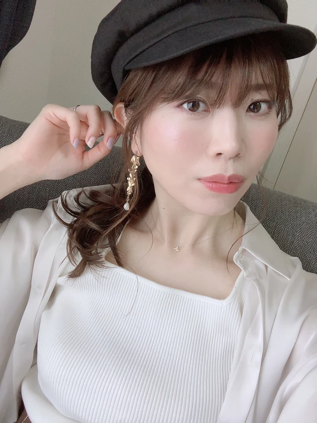 <JILL STUART>”花蜜”リップブロッサムがリニューアル!全30色から運命の1色を見つけて♡_9