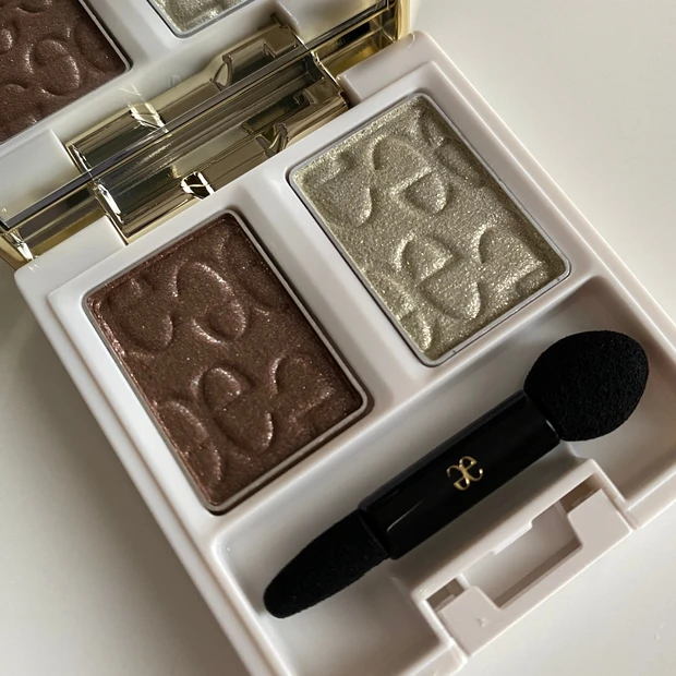 エレガンス　エクシア　メイク　13点セット エレガンスの【新作コスメ】エタンセル アルモニーアイズ 03＆