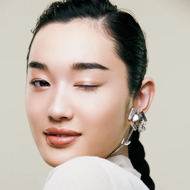 メリットいっぱい“レイヤードベース”って？ 私を輝かせる魔法の重ねテクを…