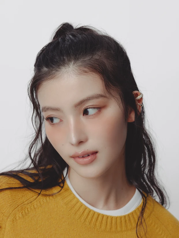 ユニクロ UNIQLO メンズニット ラムクルーネックセーター オレンジチーク メイク やり方