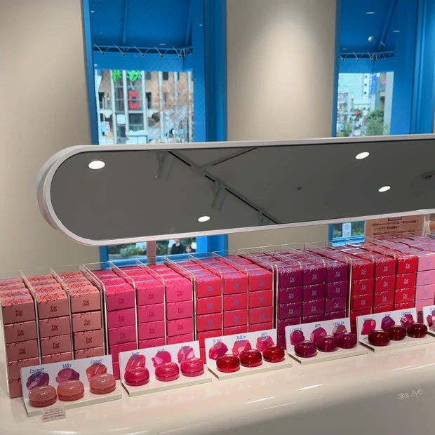 fwee フィー アジト 日本 神戸 関西 三宮 韓国 コスメ グロス twice ナヨン