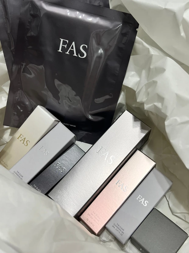 【アイケア】FAS ザ ブラック リフト アイクリームで目元の悩みまとめて解決！_3