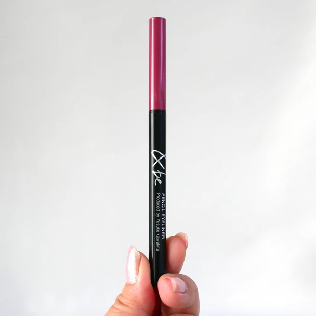 &be(アンドビー)ペンシルアイライナー メタリックレッド