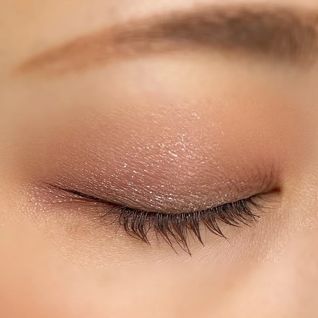 ブルベ必見！【ADDICTION ザアイシャドウパレット 005Vintage Tutu】大人ピンクメイクはこれで決まり！メイク写真･スウォッチ動画あり_3_1