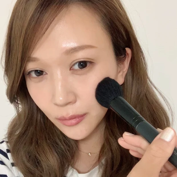 人気ヘア&メイクがアンサー! モニター越しで映えるメイクの正解_7
