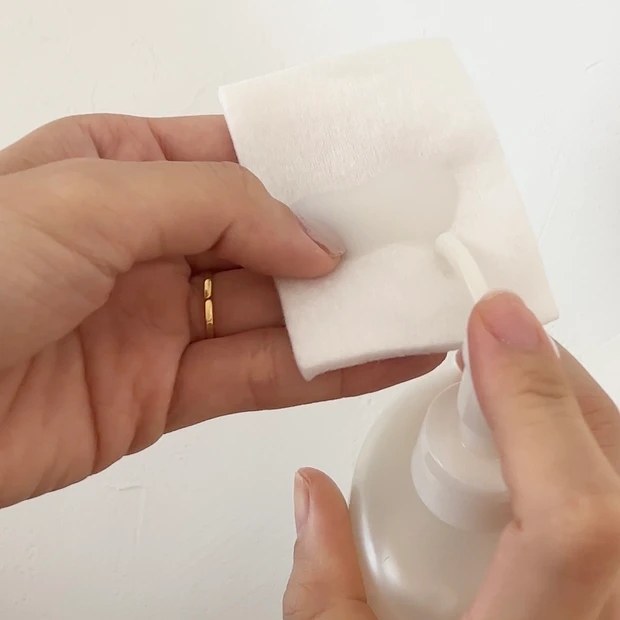 キュレル 潤浸保湿 乳液ケアメイク落とし　使い方