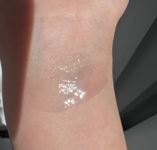 《2024》春の新作リップ🌸💄プチプラからデパコスまで【5ブランド全8本レビュー】垢抜け春メイクには欠かせない♡バズリップもレイヤードでオリジナルカラーを楽しもう😍_18_2