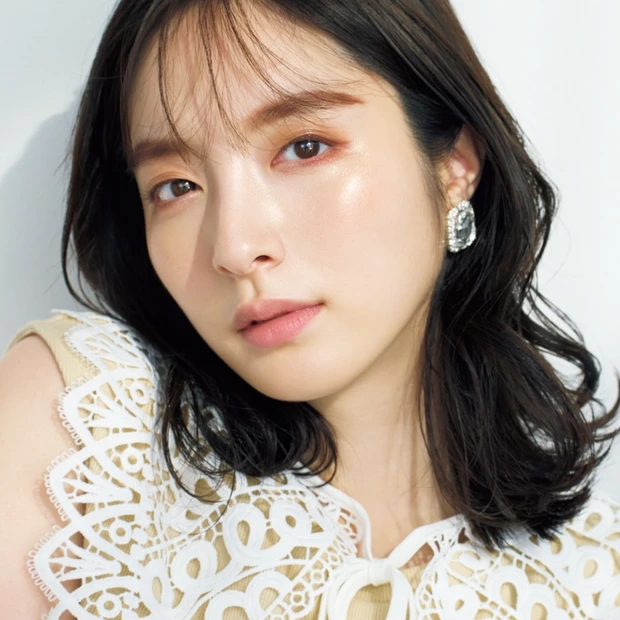 偽ほくろで目力アップ!? かじえり発・印象激変なアイメイクテクを公開!