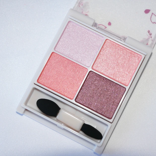 キャンメイク(CANMAKE)シルキースフレアイズ 11 ブロッサムシャワー