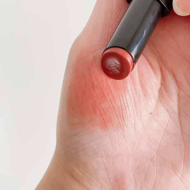 リップカラーシールド 01 フィグブラウン