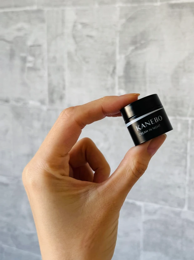 KANEBOのクリームインナイトII