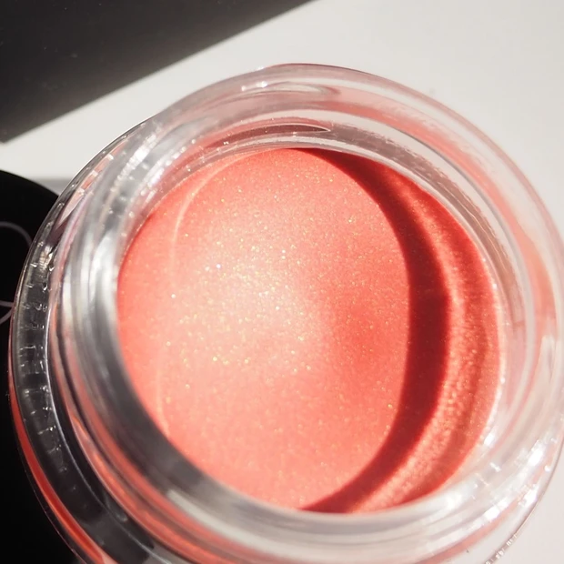 エアーマット　ブラッシュ「00533 ピーチピンク＆ゴールデンシマー」