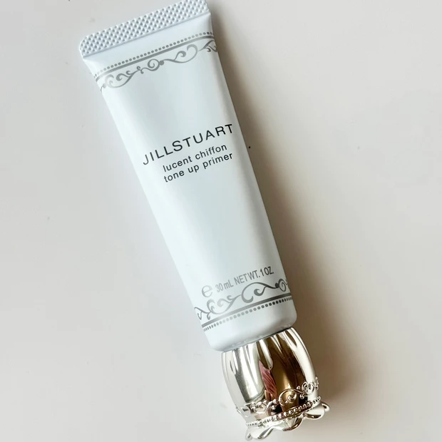 ジルスチュアート　化粧下地　UVベース　ベースメイク　コントロールカラー　ブルー　