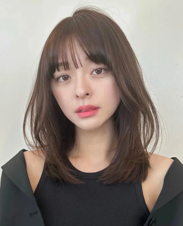 ワイドバング ミディアム 重軽のバランスが今っぽいワイドバング×レイヤーミディアム