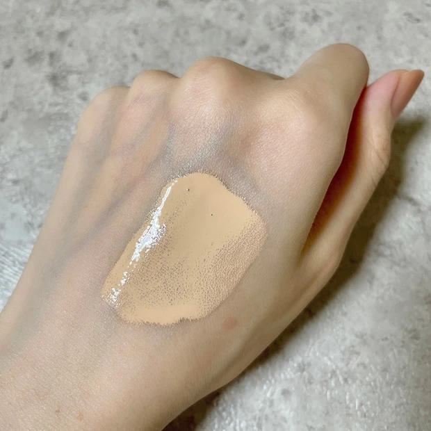 リキッド ファンデーション 10 ライトオークル