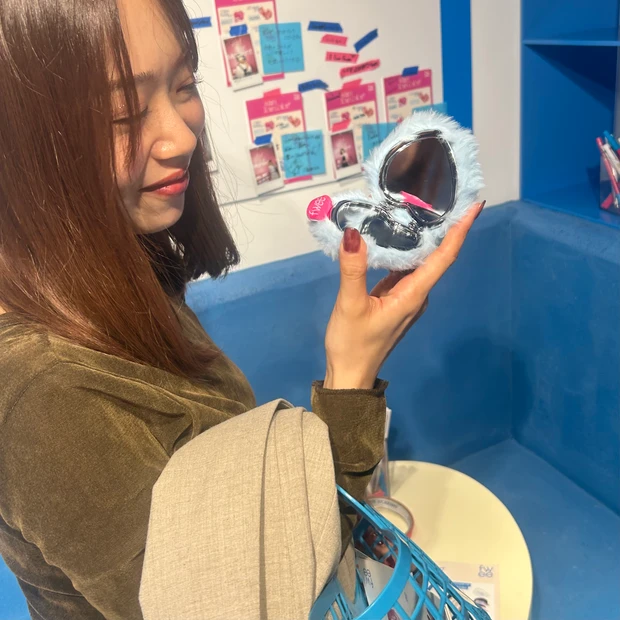 fwee フィー 韓国コスメ 新大久保 フィーアジト東京 ノベルティ ファーミラー