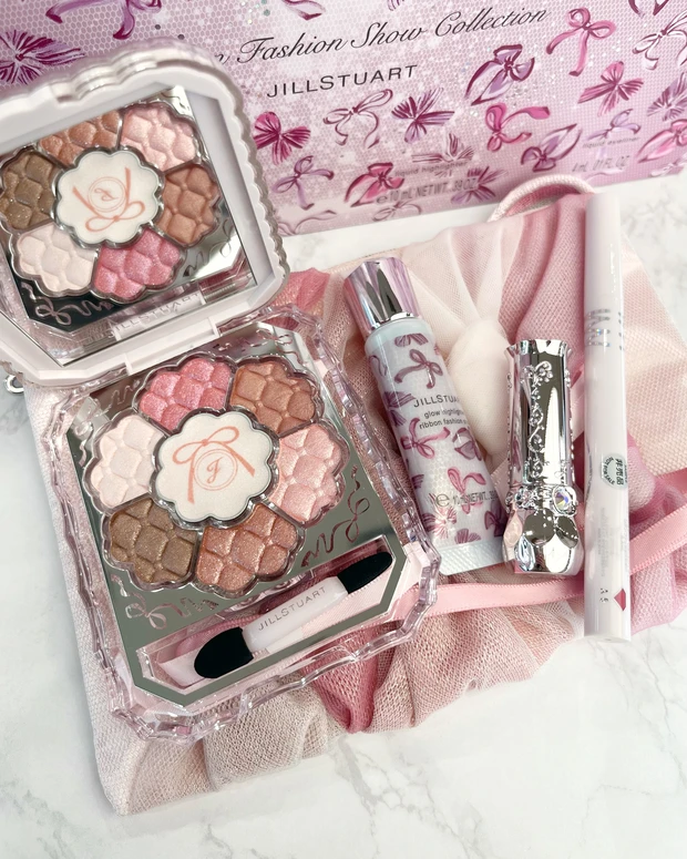 ジルスチュアート 限定コフレ 2025 リボン