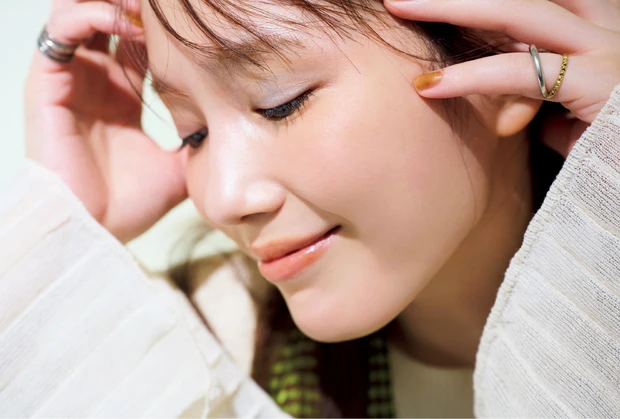 2.アイスブルーの目元で抜け感を！ 洒落感アイシーカラーメイク_ポイント、やり方