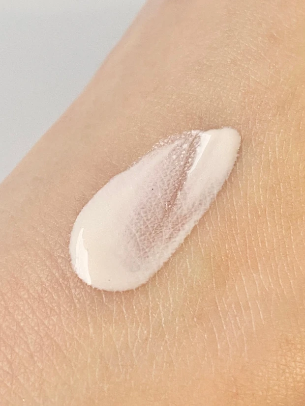 アネッサ　デイセラム　日焼け止め　UV 紫外線