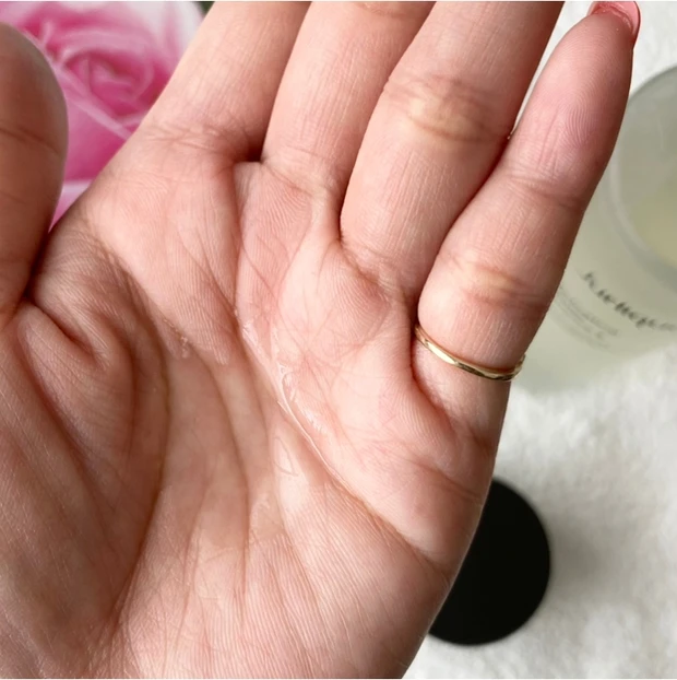 ハイドレイティング ウォーターエッセンス+ ジュリーク 化粧水