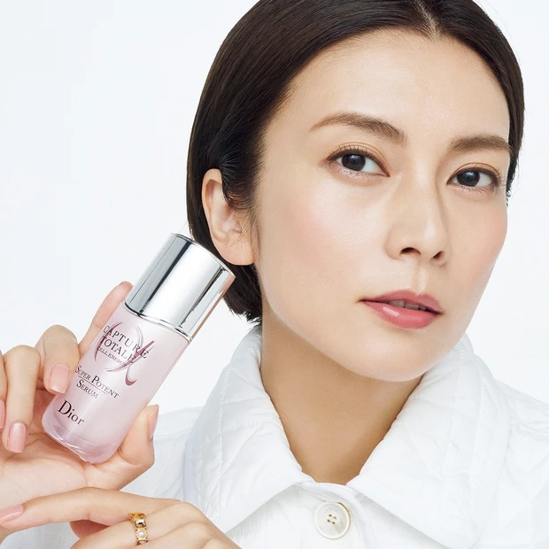 私の生き方は自分でデザインする。柴咲コウmeetsディオール、その美しさ…