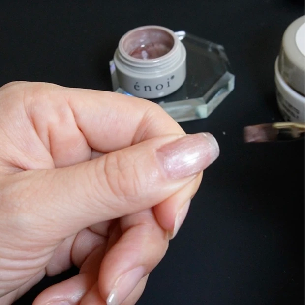 enoiのマグネットジェル