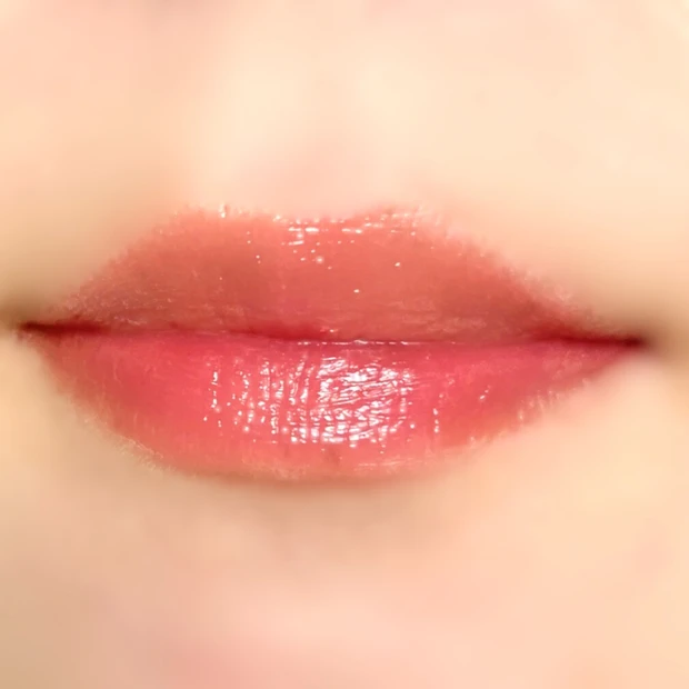 JUDYDOLL(ジュディードール)「ミニちゅるティントリップ G08 もぎたてピーチ」の塗布画像