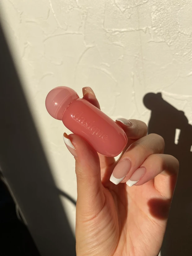 プロのイメコン厳選！イエベ春に似合う華やぎ韓国プチリップ2選！_3