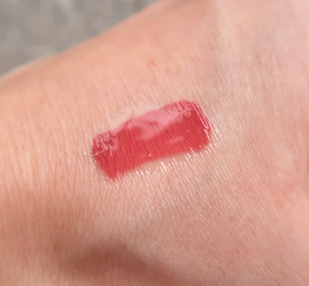 シャネル ル ルージュ デュオ ウルトラ トゥニュの色見