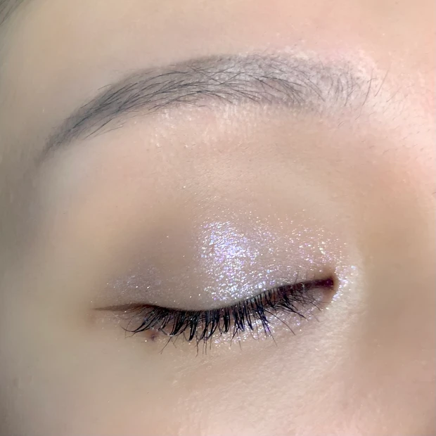 アディクション ザ シングル アイシャドウ スパークル 003SP Buzzyyy バジー 実際のメイク 使用感 伏せ目