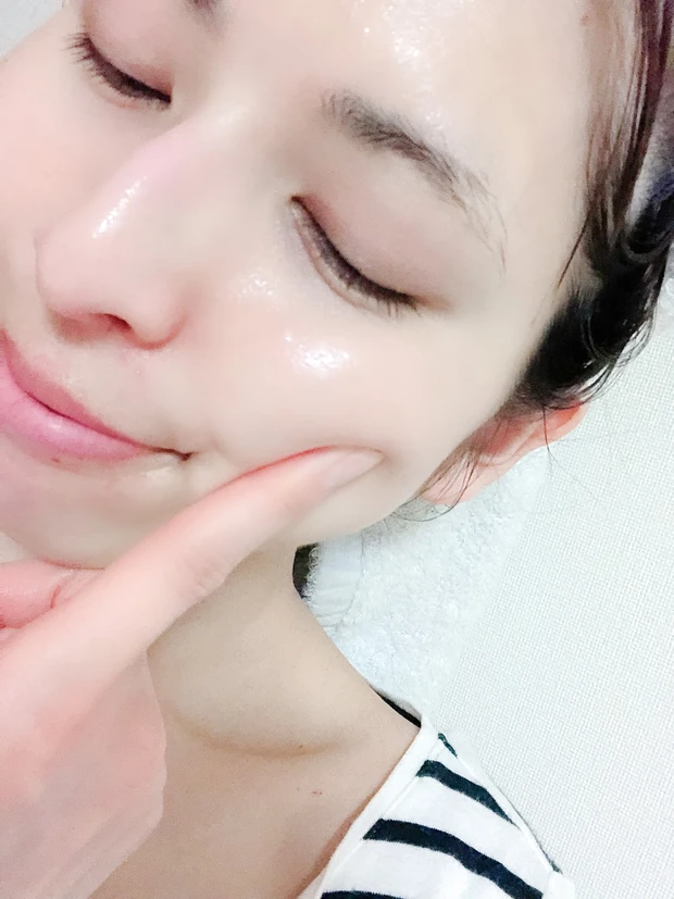 【おうちエステ】貼るだけ待つだけ♪ 微小電流で翌朝つるんのフェイスマスクって…???_11