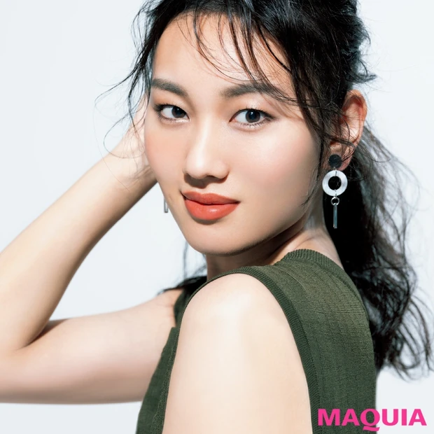 一重さん必見! 上下に“彫り”を仕込んだデカ目メイクを長井かおりさんがレ…