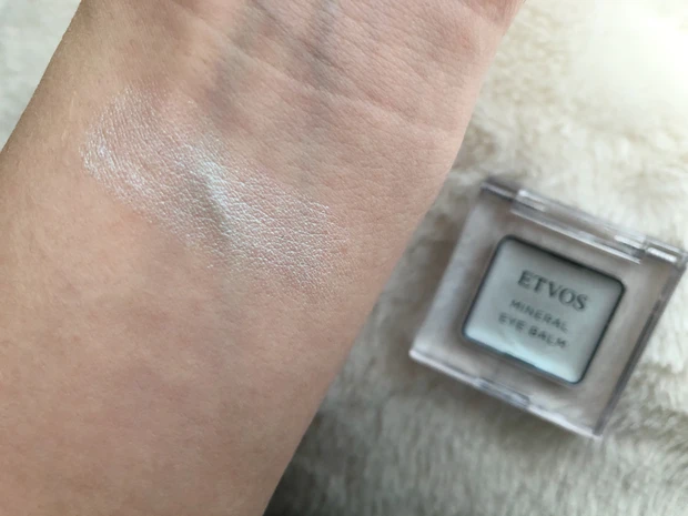 【春コスメ】グリーンのニュアンスでひとさじの春らしさを！ETVOS ミネラルアイバームの限定色が可愛い♪_2_2