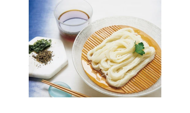 そうめんに黒こしょうをトッピング