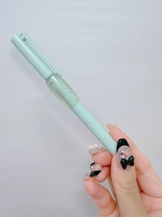 minum ぷにゅグリップライナー 03 グレージュ