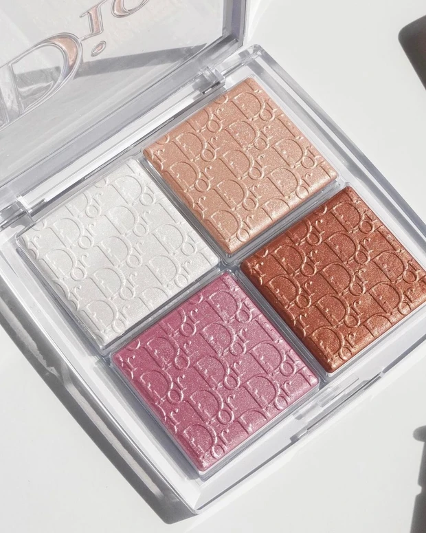 【オッス！推しコス】溺愛ブランドDiorのなかでも、愛してやまないハイライトの魅力をたっぷり解説。初買いコスメやプレゼントにもおすすめ。バックステージのフェイスグロウとの違いや、おすすめの【メイクHOWTO】も紹介します！_5_2