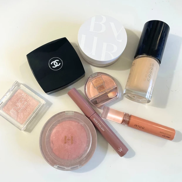 ツヤ肌命の夏🌻の【沼らせメイク】大人っぽさや上品さの中に甘さをミックス🧡アラサーでもできる！あざと可愛いメイク✨_2