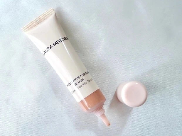 ローラ メルシエ「ティンティド モイスチャライザー ブラッシュ」特集｜メイクテクやレビュー、口コミまで一挙公開！_9_2