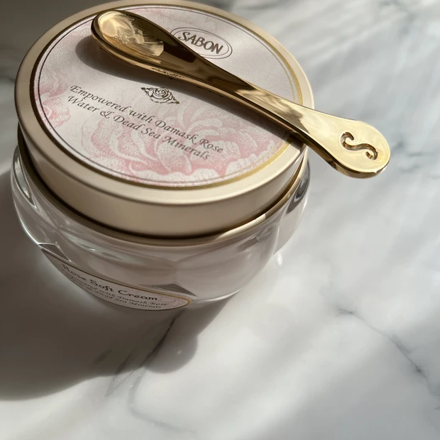 自分へのご褒美に諭吉クリーム！ナチュラル派にも嬉しいSABONでふっくら肌へ導く【ローズソフトクリーム】_5