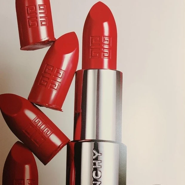 ジバンシイ、ルージュ・アンテルディ・シルキー