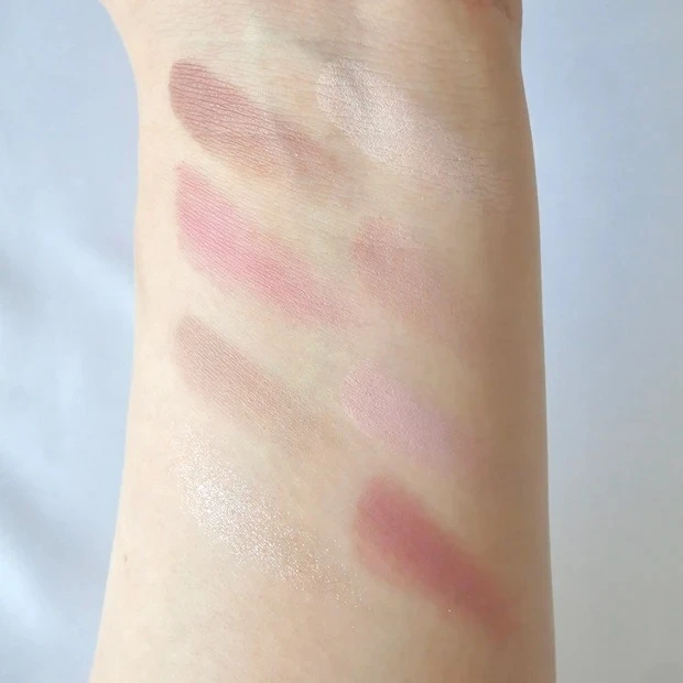 プティパレットアイズ マット M02 ロマンティックフォグ ブルベ スウォッチ